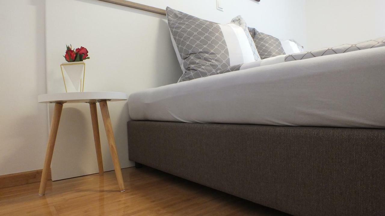 Apartment Paulina Novalja Exteriér fotografie